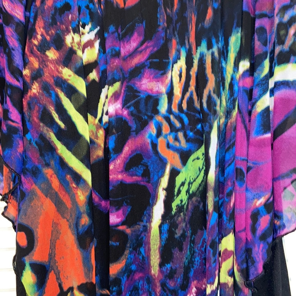 Multi-color abstract pattern blouse - Picture 2 of 4